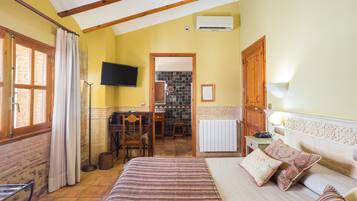 1 bedroom, free WiFi, bed sheets