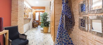 Apartment 'Habitacion Estandar - Edificio Contiguo' with Private Terrace, Wi-Fi and Air Conditioning
