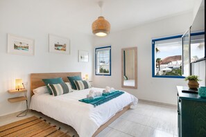 1 chambre, fer et planche Ă repasser, Wi-Fi gratuit, draps fournis