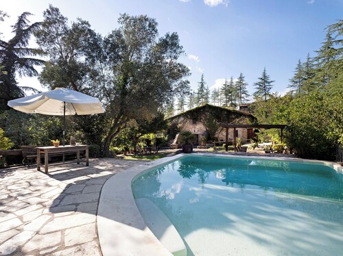 Country House 'Masia Paradise' with Mountain View, Private Pool and Wi-Fi