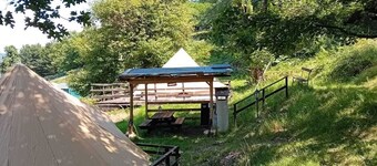 Caravan "Glamping C Selva Tenda Quercia" with Mountain View & Shared Garden