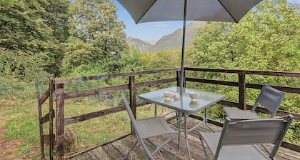 Glamping C Selva Tenda Quercia with BBQ, Shared Pool, and Wi-Fi