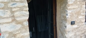 Caravan 'Glamping C Selva Tenda Ciliegio' with Mountain View and Shared Garden