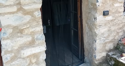 Caravan 'Glamping C Selva Tenda Ciliegio' with Mountain View and Shared Garden