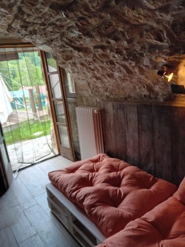 Glamping 'C Selva Tenda Castagno' mit Pool und Garten