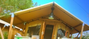 Glamping 'C Selva Tenda Castagno' with Pool and Garden