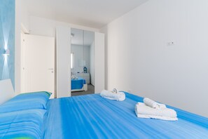 1 bedroom, free WiFi, bed sheets - Apartment 'Dimora Conchiglie' with Private Terrace, Wi-Fi and Air Conditioning (Corsano)