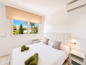 5 habitaciones, tabla de planchar con plancha y wifi gratis