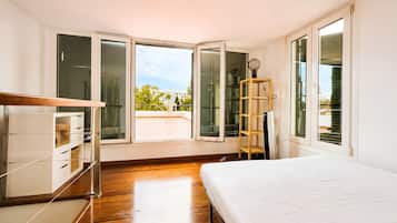 5 habitaciones, tabla de planchar con plancha y wifi gratis