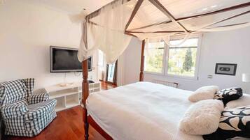 5 Schlafzimmer, Bügeleisen/Bügelbrett, kostenloses WLAN, Bettwäsche