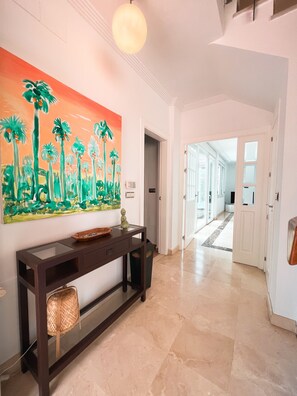 Interior - Villa 'Gran Cerca De Puerto Banús' with Mountain Views, Wi-Fi, and Air Conditioning (Marbella)