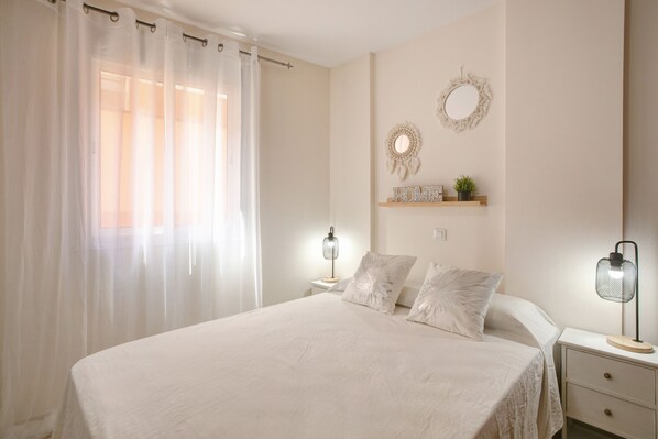 2 quartos, ferros/tábuas de passar roupa, Wi-Fi de cortesia