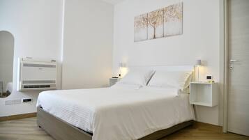 1 slaapkamer, een strijkplank/strijkijzer, gratis wifi, beddengoed