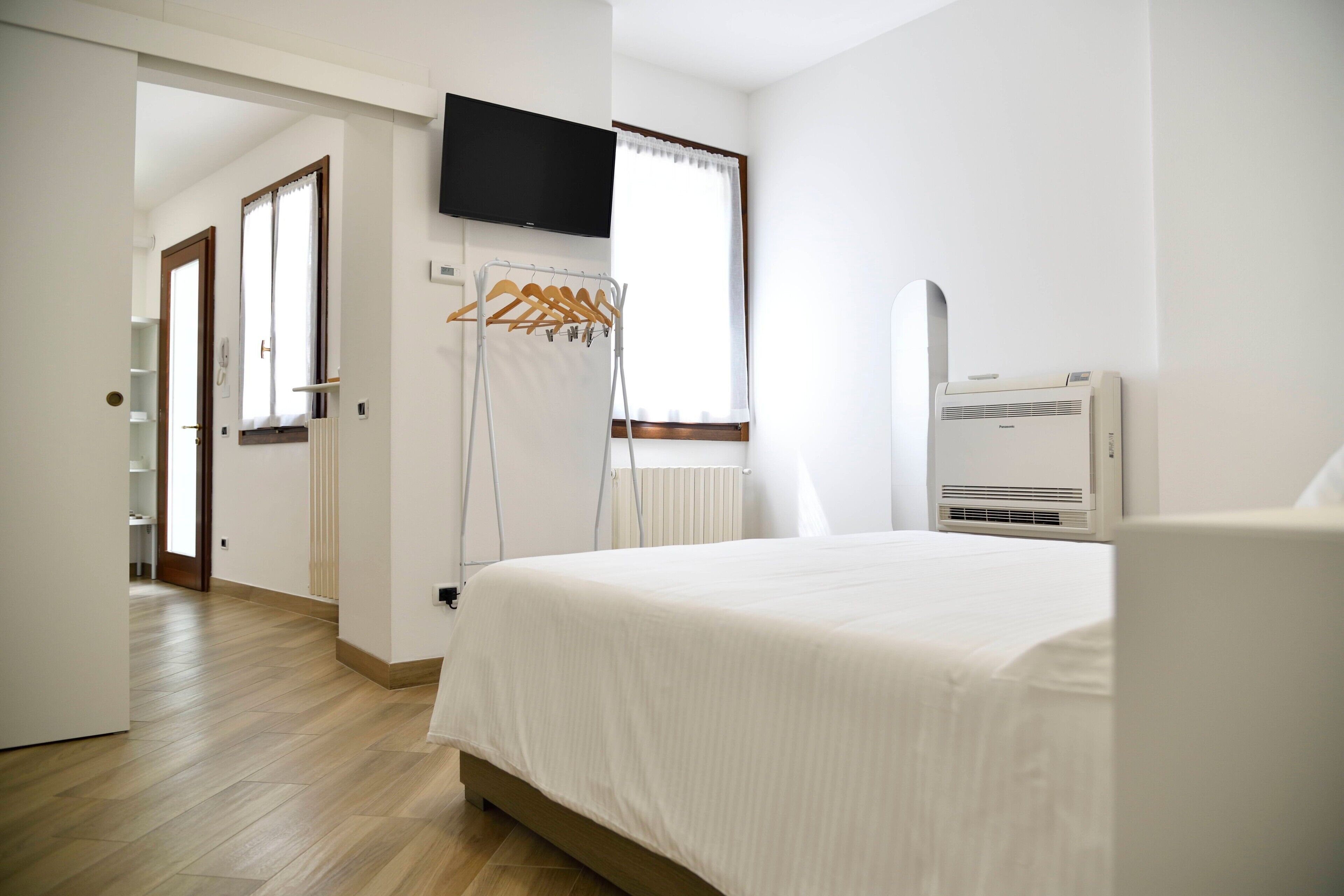 1 camera, ferro/asse da stiro, Wi-Fi gratuito, lenzuola