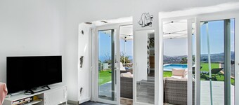 Vacation Villa 'Alegría' with Sea View, Private Pool and Wi-Fi