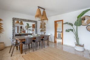 Dining - Villa "Amigo Near Las Dalias - Nice" (Illes Balears)