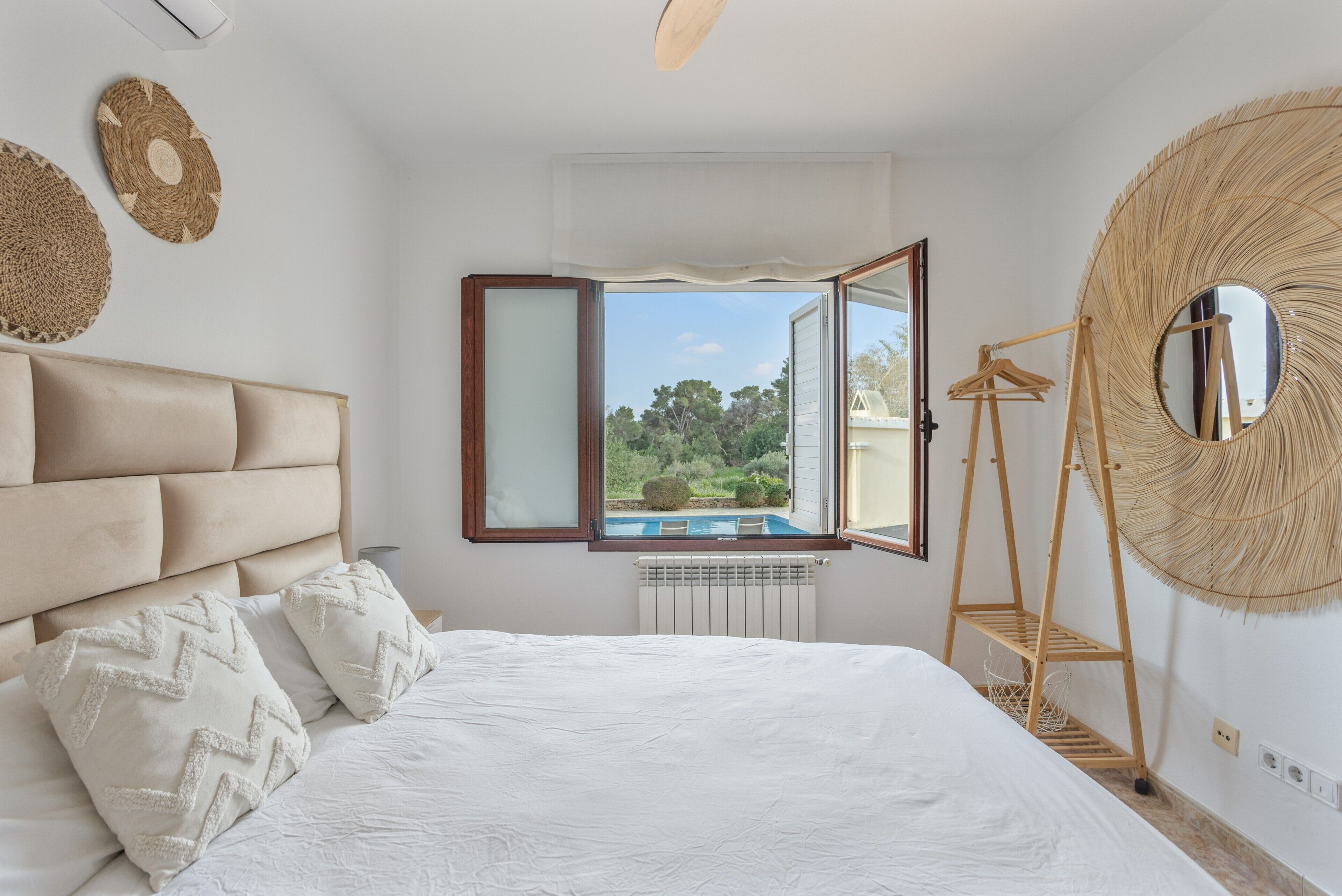 4 soverom, strykejern/-brett, wi-fi (inkludert) og sengetøy