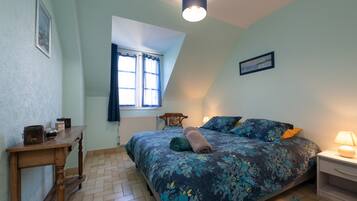 2 habitaciones, wifi gratis y ropa de cama