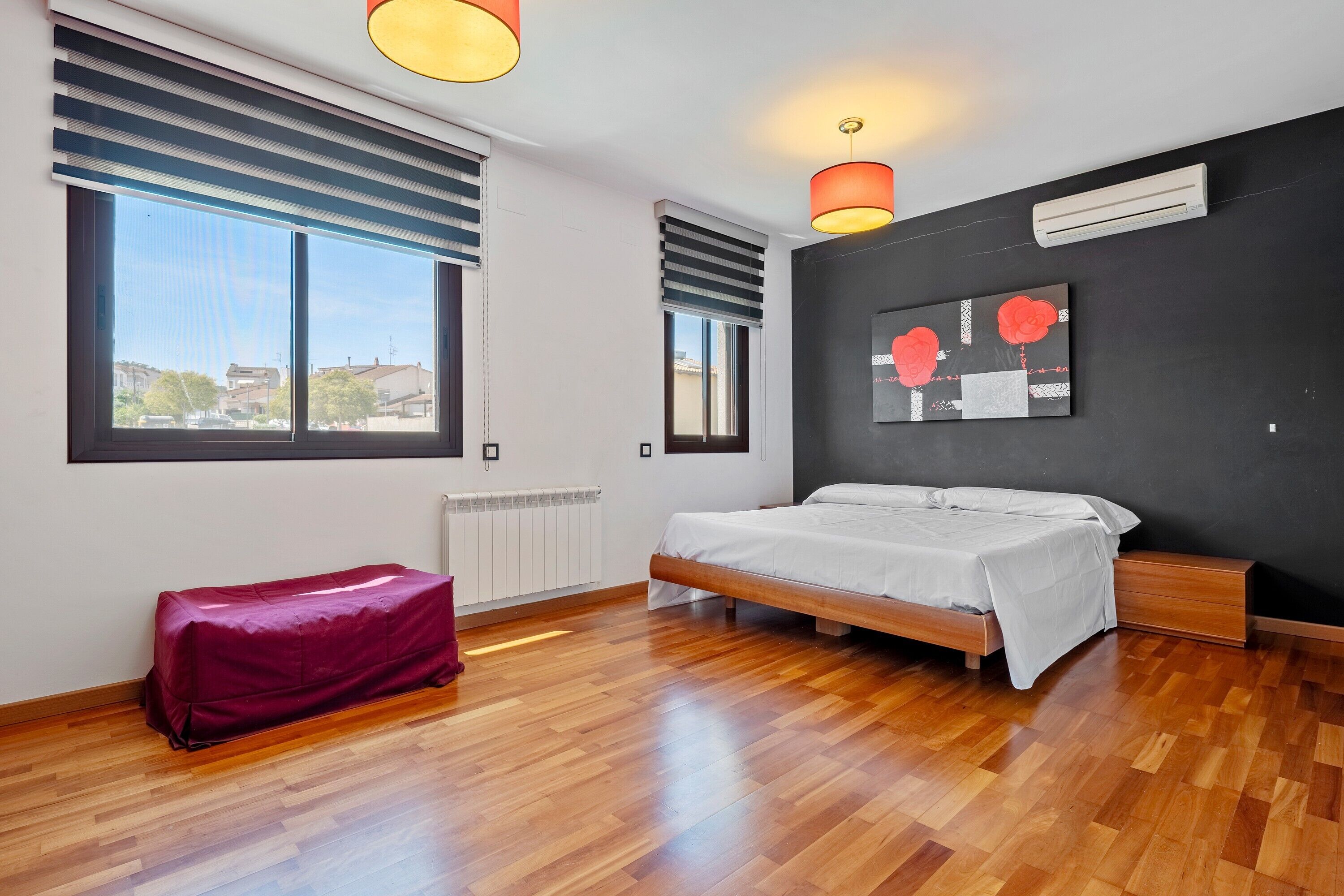 4 chambres, fer et planche à repasser, Wi-Fi gratuit, draps fournis