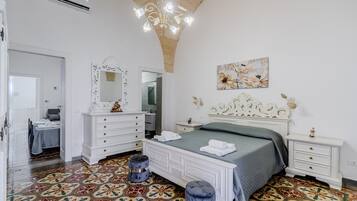 2 habitaciones y ropa de cama