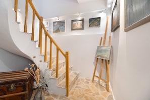 Interior - Apartment 'Katouna 4-bdrms Bright Home' with Sea View (Katouna)