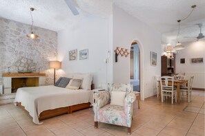 1 bedroom, iron/ironing board, free WiFi, bed sheets