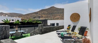 Vacation Home 'Villa Tahoyo' with Mountain View, Private Terrace and Wi-Fi