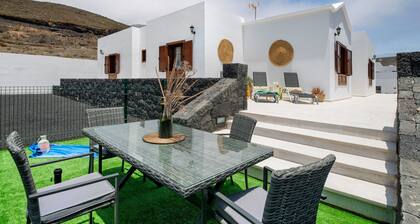 Vacation Home 'Villa Tahoyo' with Mountain View, Private Terrace and Wi-Fi