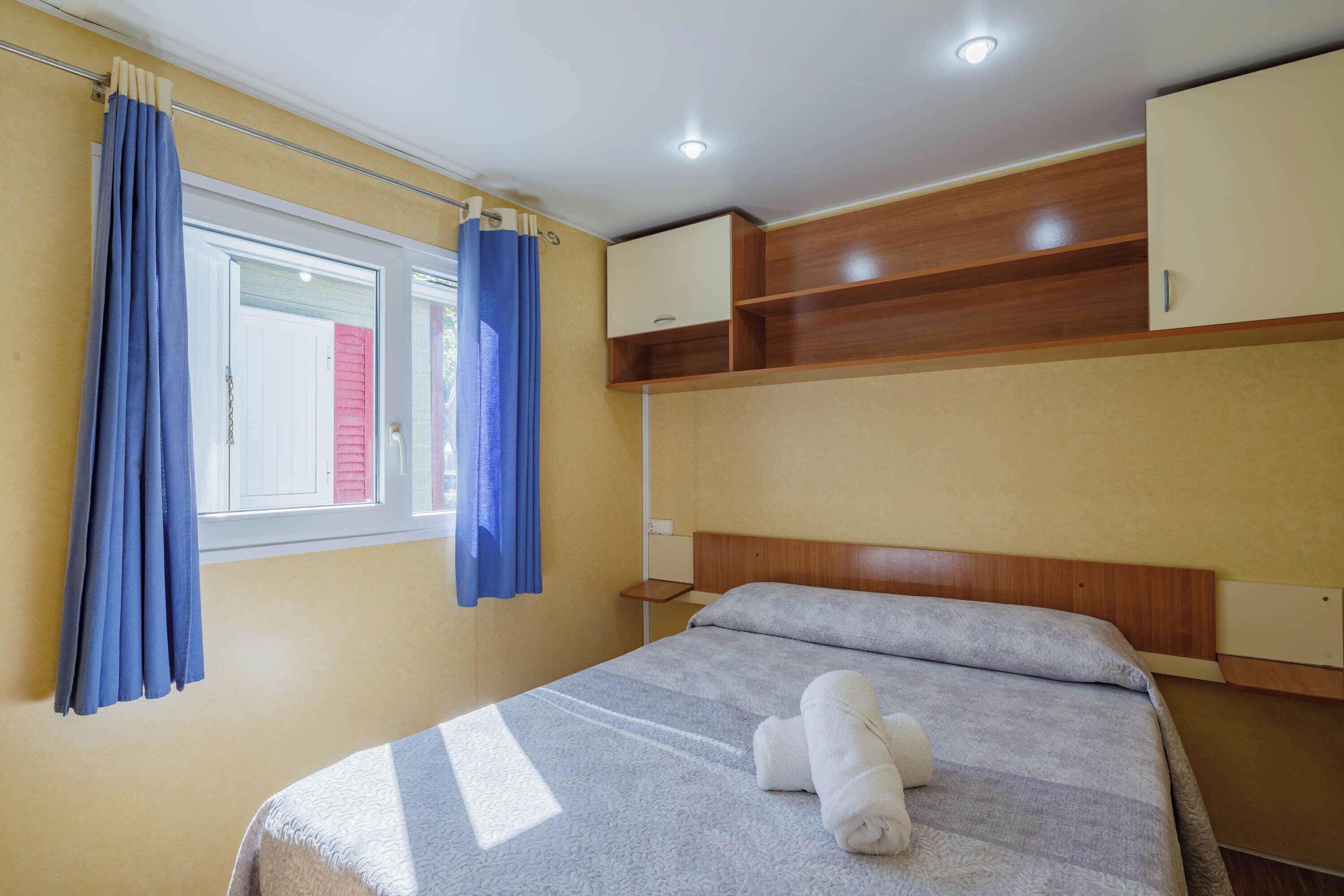 2 slaapkamers, een strijkplank/strijkijzer, gratis wifi, beddengoed