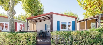 Bungalow 'D' with Private Pool, Private Terrace and Wi-Fi