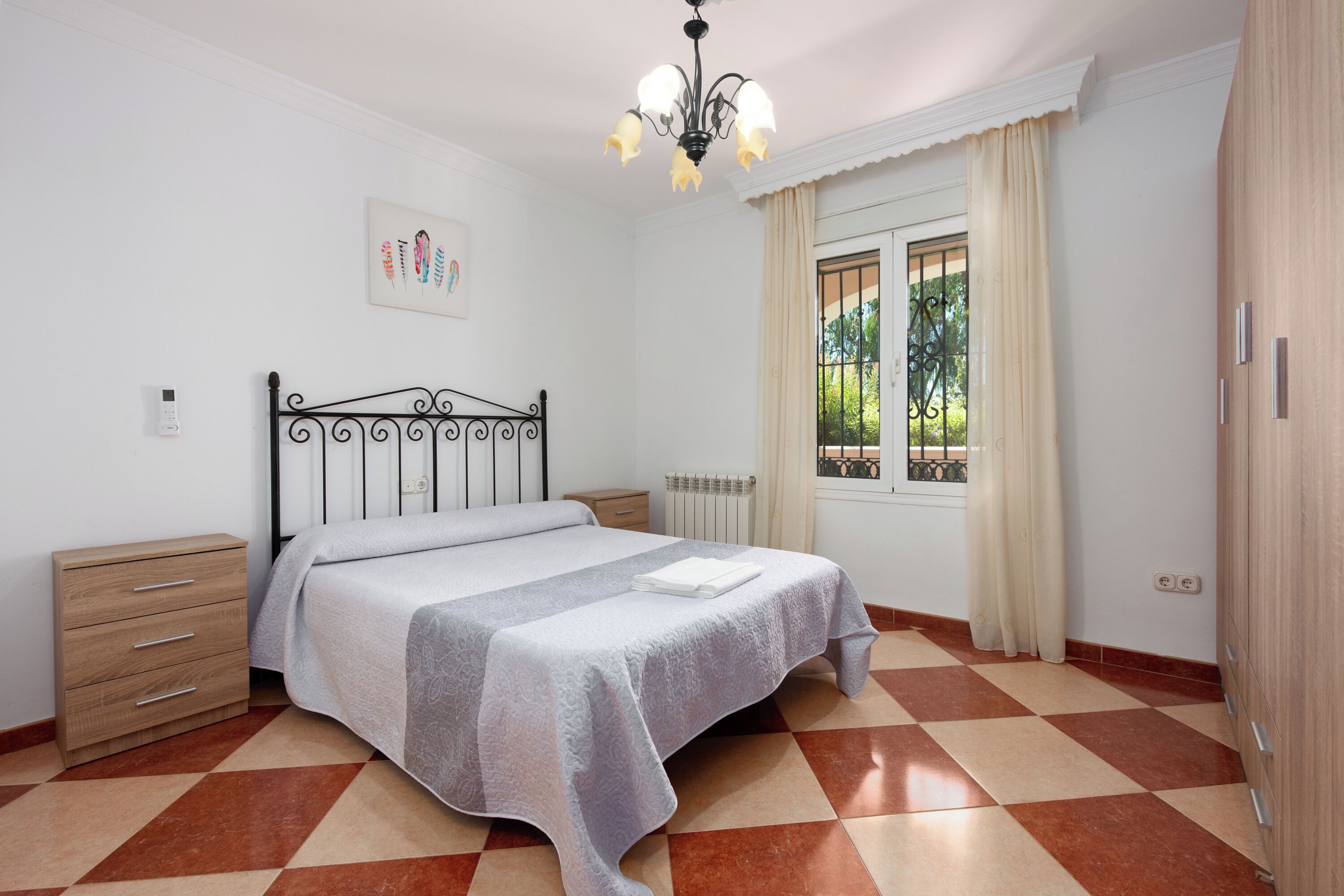 Bügeleisen/Bügelbrett, kostenloses WLAN, Bettwäsche