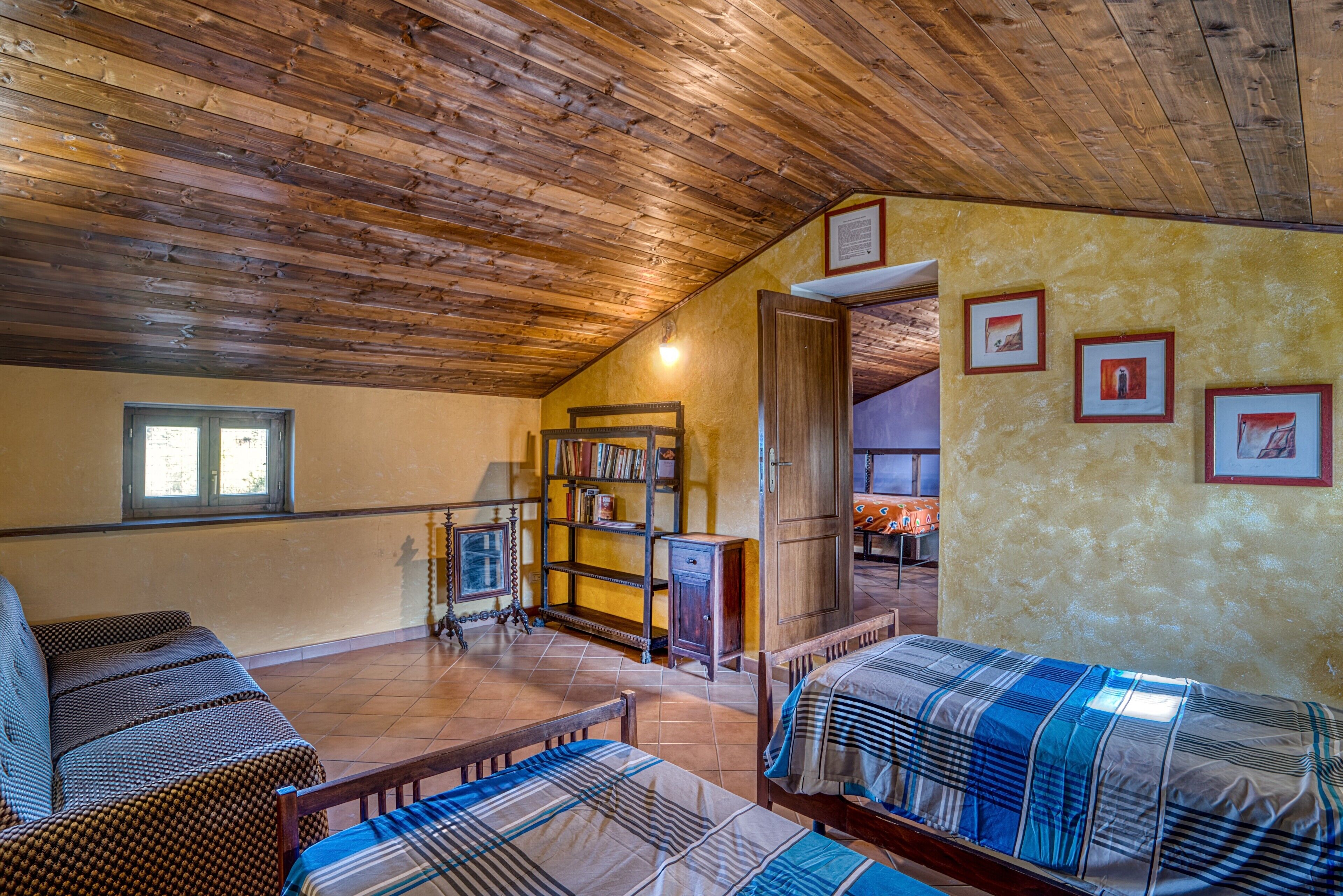 4 bedrooms, free WiFi, bed sheets