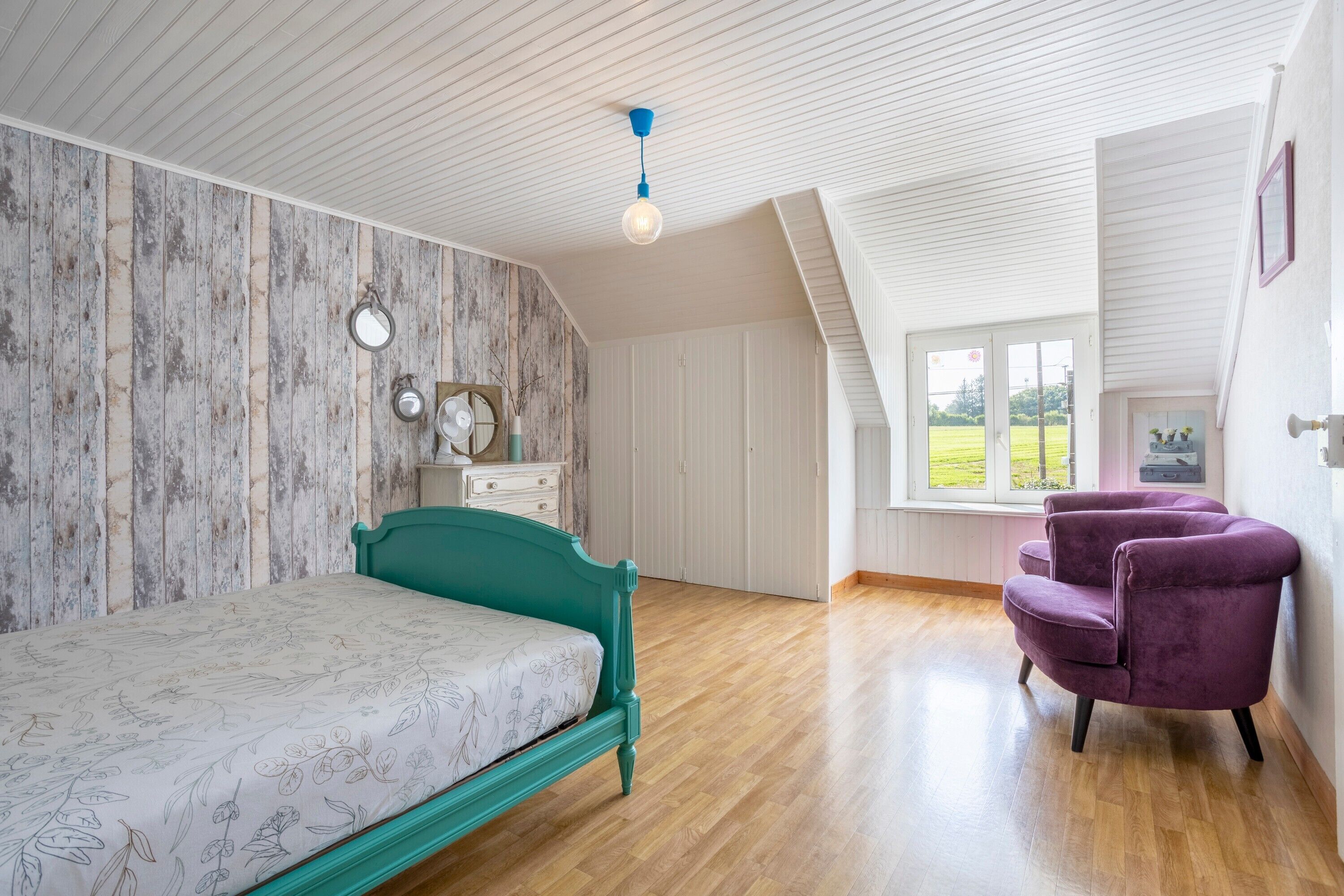 3 chambres, fer et planche à repasser, draps fournis