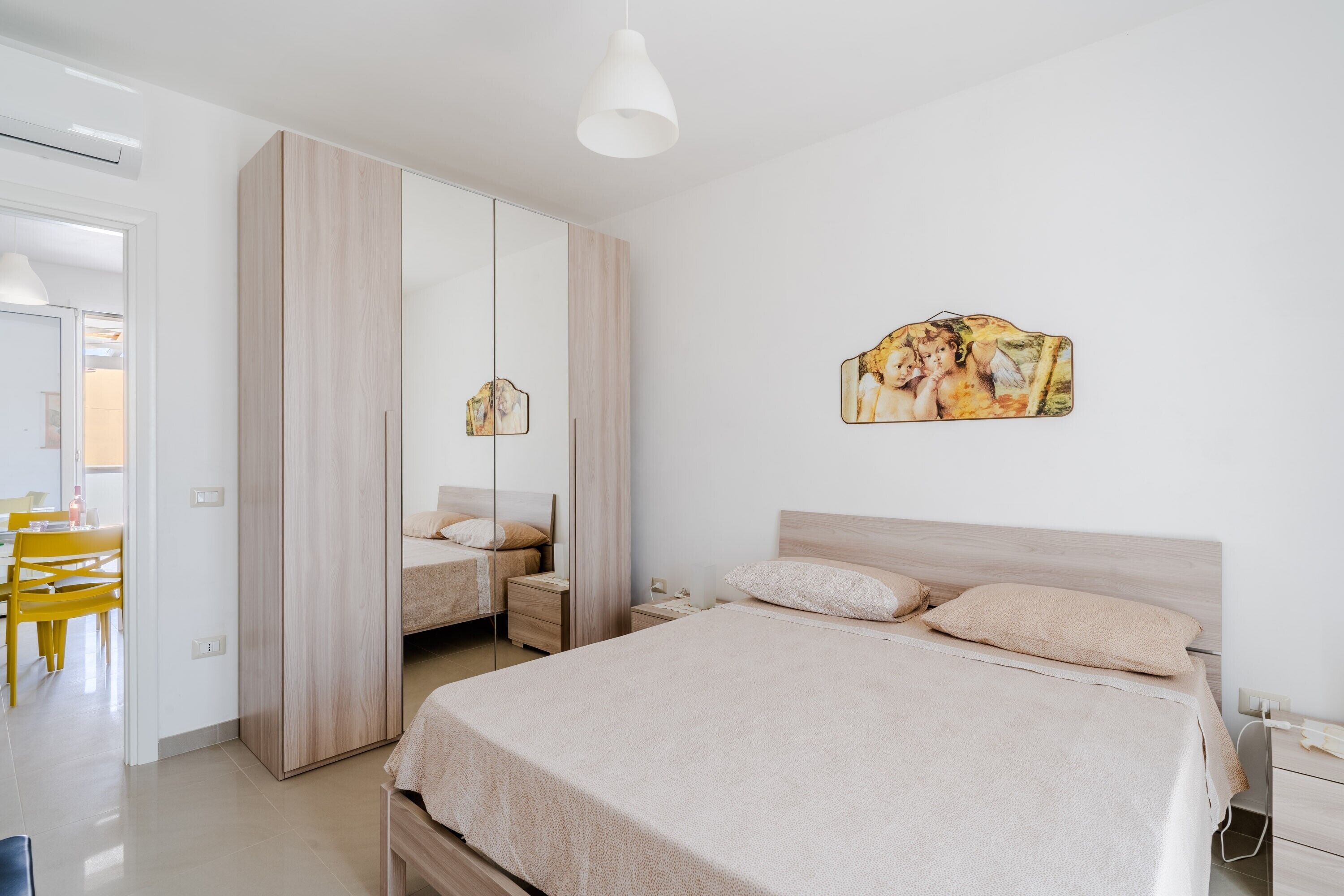 1 habitación y ropa de cama 