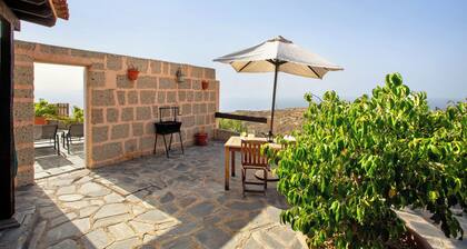 Casa Rural Cha Carmen" mit Meerblick, privater Terrasse und WLAN