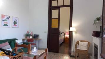 1 chambre, fer et planche Ă  repasser, Wi-Fi gratuit, draps fournis