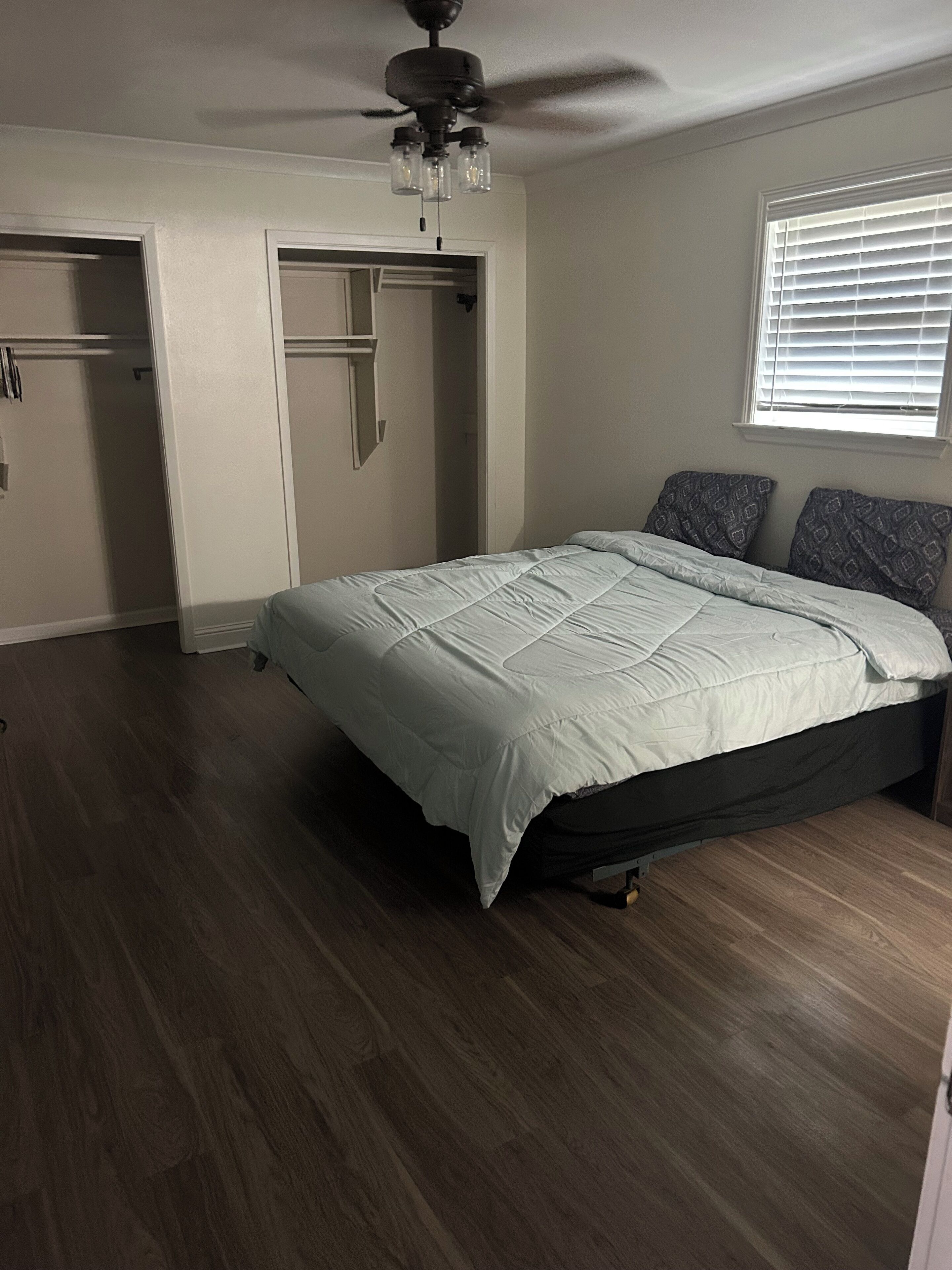 4 Schlafzimmer, Bügeleisen/Bügelbrett, WLAN, Bettwäsche