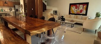 Villa Cinco Acapulco Diamante a few steps away from the sea to see the best sunset in the world