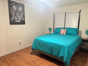 2 bedrooms, iron/ironing board, WiFi, bed sheets