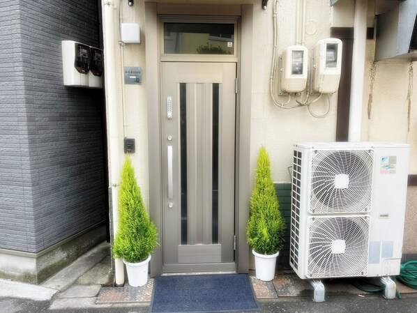 Exterior detail - Conveniently located 1 minute walk from the stati - Nishikujo stay2 / Osaka Ōsaka (Osaka)