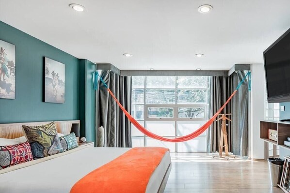 1 bedroom, iron/ironing board, travel crib, WiFi