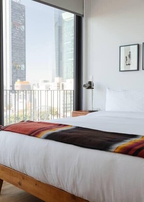 2 slaapkamers, een strijkplank/strijkijzer, reisbedje, wifi