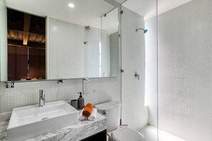 Hair dryer - Mr. W | Bright Roma Loft (Ciudad de México)