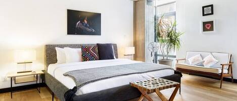 Iron/ironing board, travel cot, WiFi, bed sheets