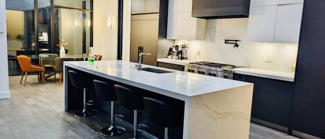 Microwave, oven, stovetop, dishwasher