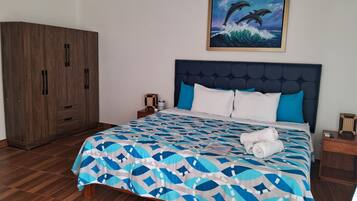 1 habitación, wifi y ropa de cama