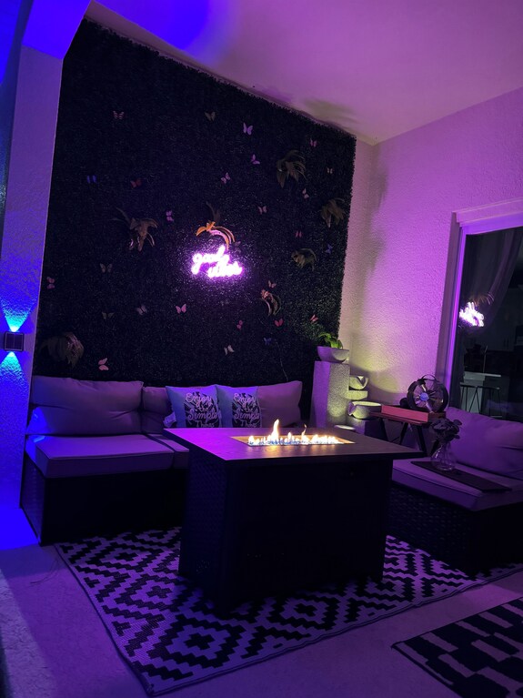 Brand New Tampa Oasis With Private Jacuzzi Retreat - Land O' Lakes, FL