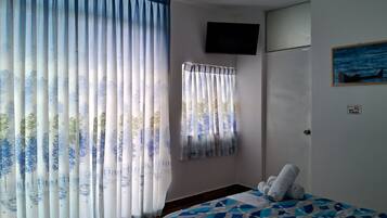 1 habitación, wifi y ropa de cama