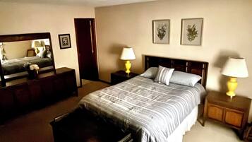 4 chambres, bureau, fer et planche à repasser, Wi-Fi gratuit