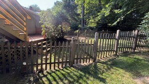 Property grounds - Family Friendly 4 Bedroom House Near Penn State University (State College)